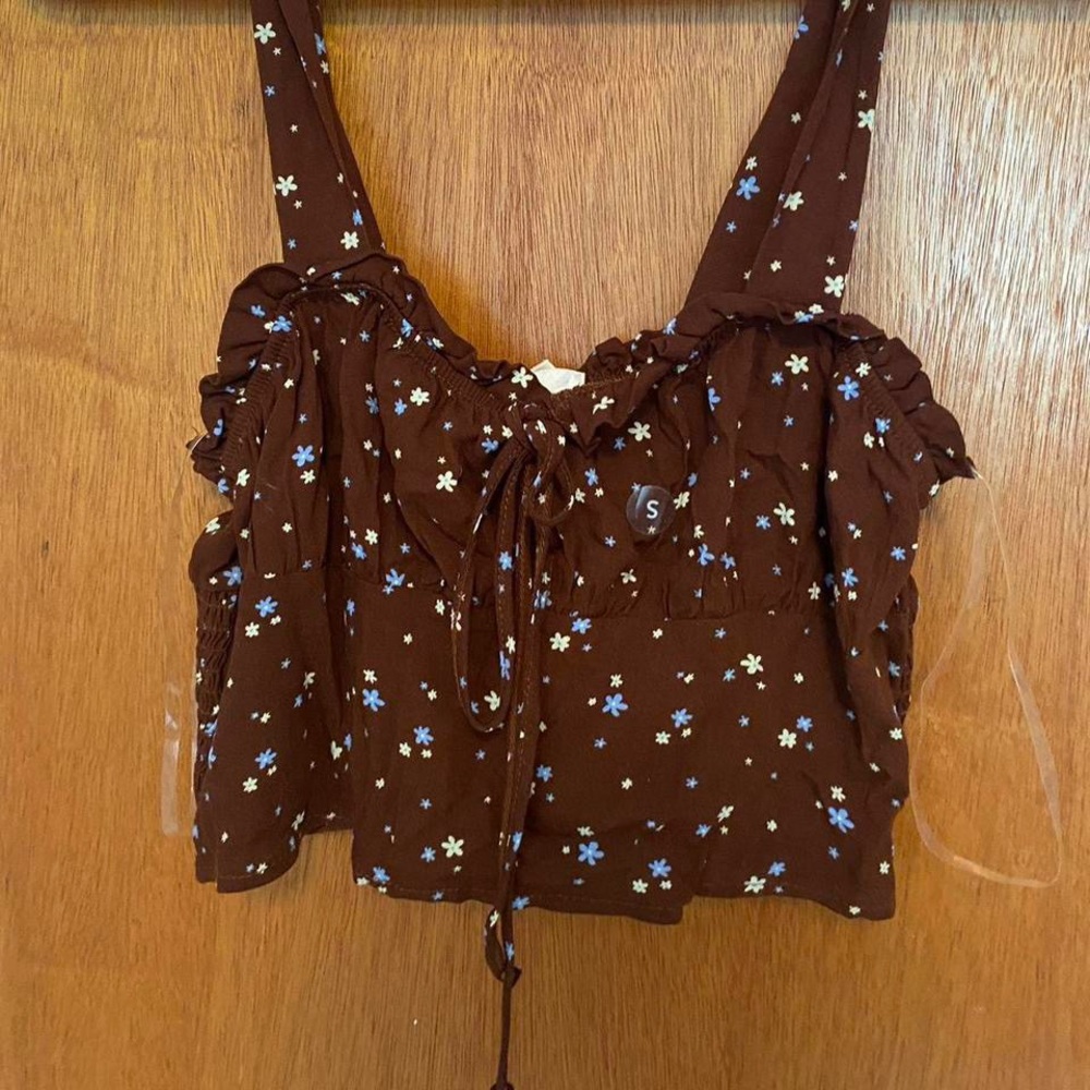 pacsun floral top NWT
